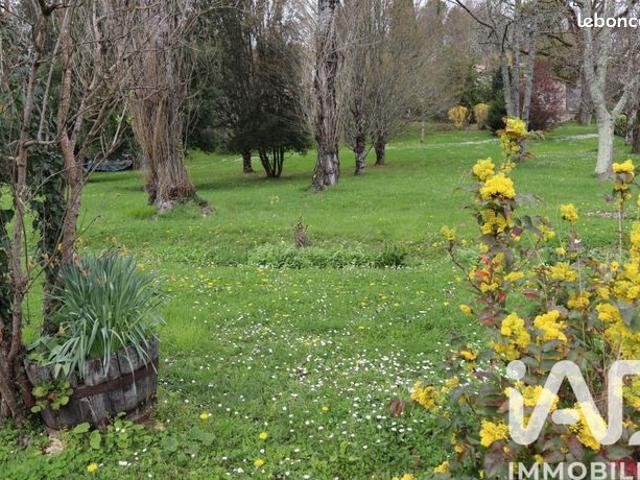 Maison vente à Libourne, Naujan-et-postiac
