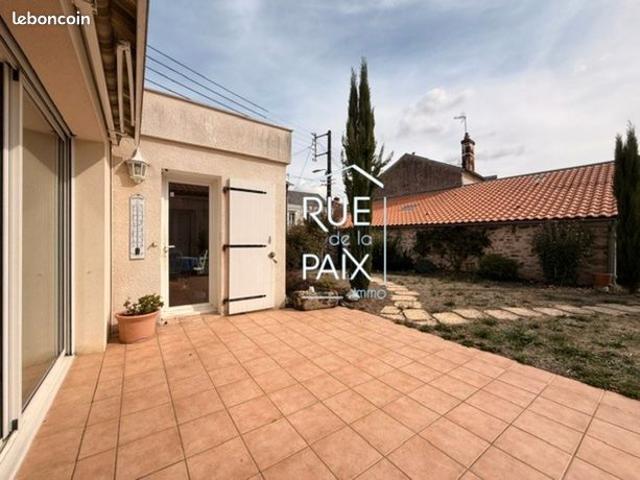 Maison vente à Parthenay, Deux-Sèvres