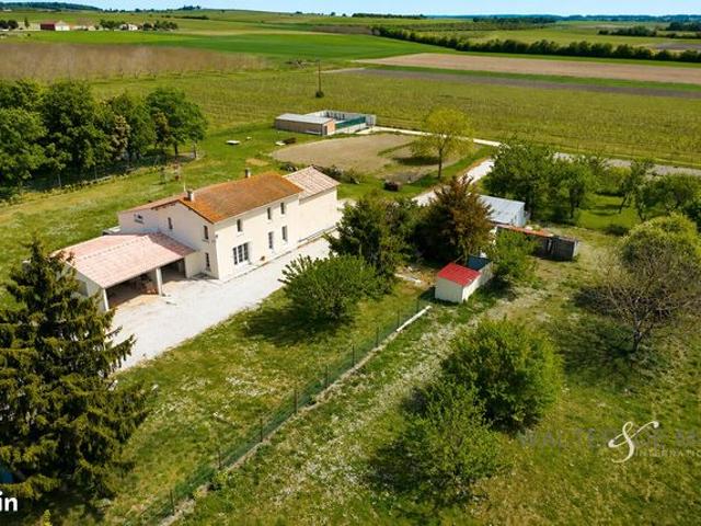 Maison vente à Jonzac, Allas-champagne
