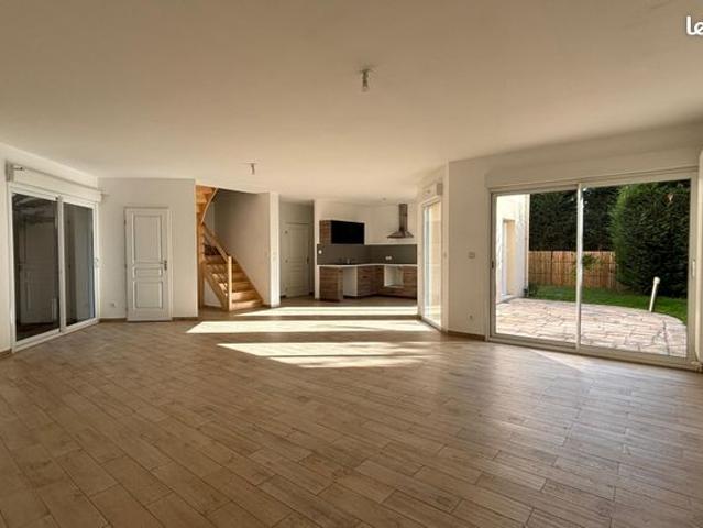 Maison vente à Saint-Germain-en-Laye, L'etang-la-ville