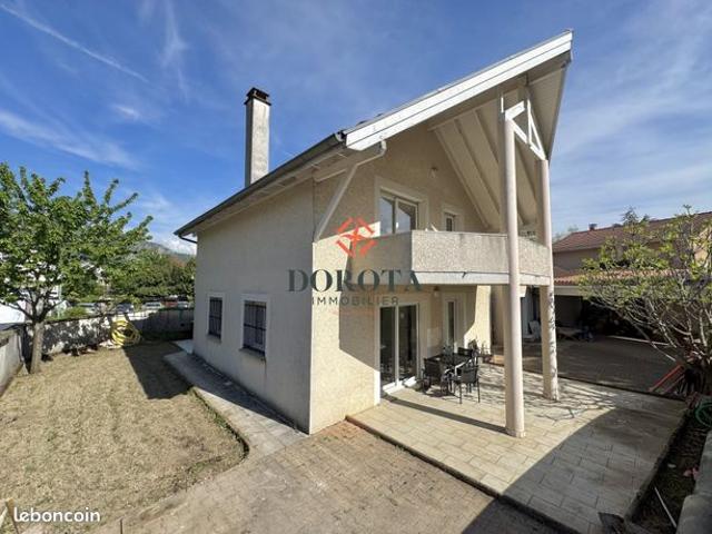 Maison vente à Grenoble, Fontaine