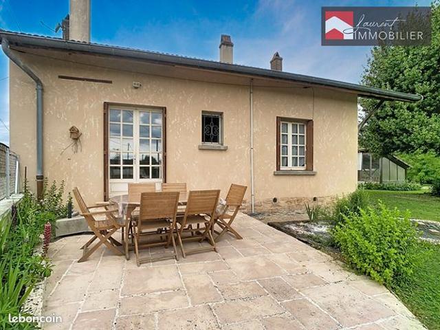 Maison vente à Louhans-Châteaurenaud, Cuisery