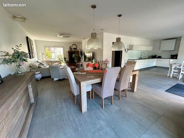Maison vente à Saint-Germain-en-Laye, Carrières-sous-poissy