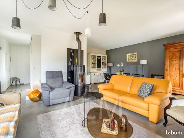 Maison vente à Saint-Germain-en-Laye, Le Mesnil-le-roi