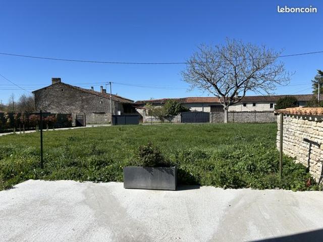 Maison vente à Niort, Chef-boutonne