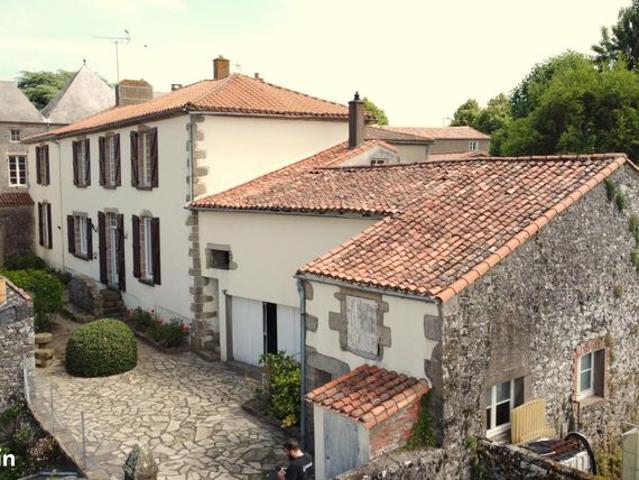 Maison vente à La Roche-sur-Yon, Mortagne-sur-sèvre