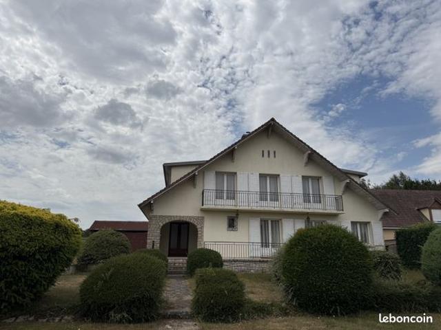 Maison vente à Beauvais, Moliens
