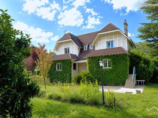 Maison vente à Avallon, Bois-d'arcy