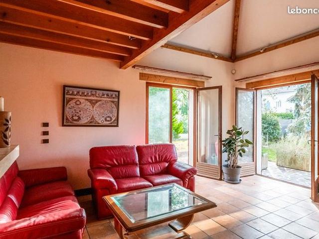 Maison vente à Versailles, La Celle-saint-cloud
