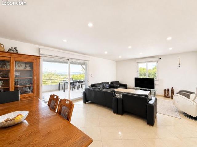 Maison vente à La Tour-du-Pin, L'isle-d'abeau