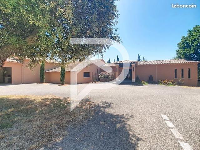 Maison vente à Carpentras, Uchaux