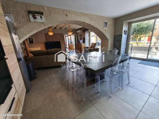 Maison vente à Châtellerault, Les Trois-moutiers