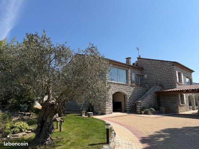 Maison vente à Largentière, Lussas