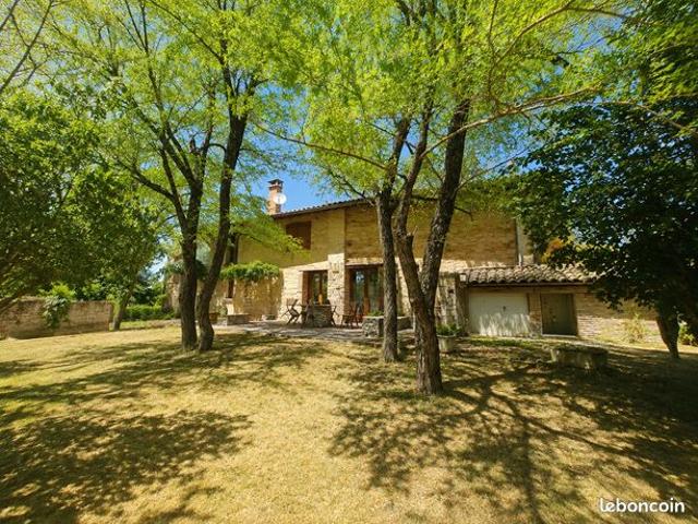Maison vente à Bagnères-de-Bigorre, Montgaillard