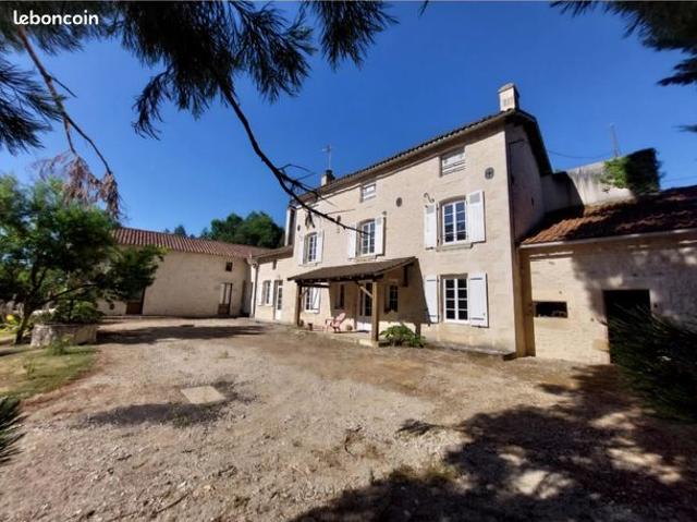 Maison vente à Montmorillon, Valdivienne