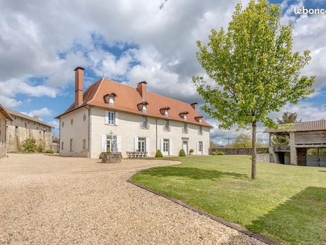 Maison vente à Rochechouart, La Chapelle-montbrandeix