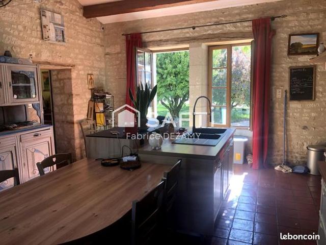 Maison vente à Fontenay-le-Comte, Sainte-gemme-la-plaine