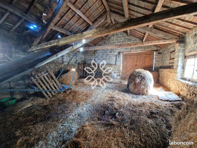 Maison vente à La Chapelle-Laurent, Cantal