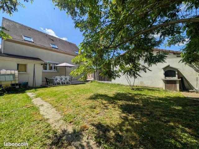 Maison vente à Versailles, Les Clayes-sous-bois
