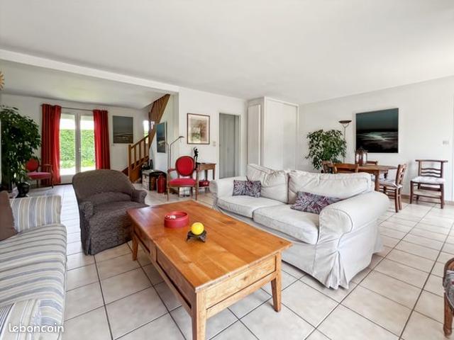 Maison vente à Rambouillet, Elancourt