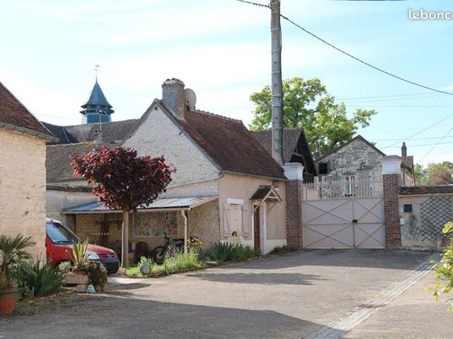 Maison vente à Auxerre, Chichery