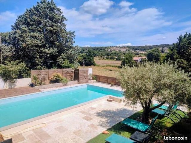 Maison vente à Nîmes, Lussan