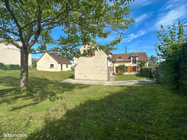 Maison vente à Rambouillet, Neauphle-le-château