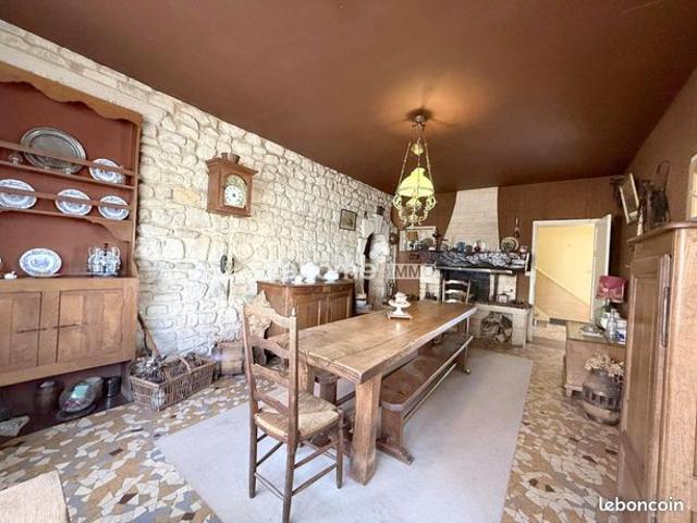 Maison vente à Caen, Normandie
