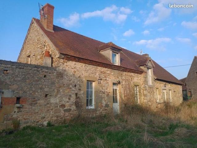 Maison vente à Moulins, Deux-chaises