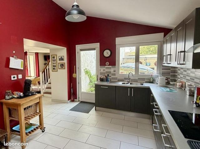 Maison vente à Saint-Jean-d'Angély, Saint-mandé-sur-brédoire