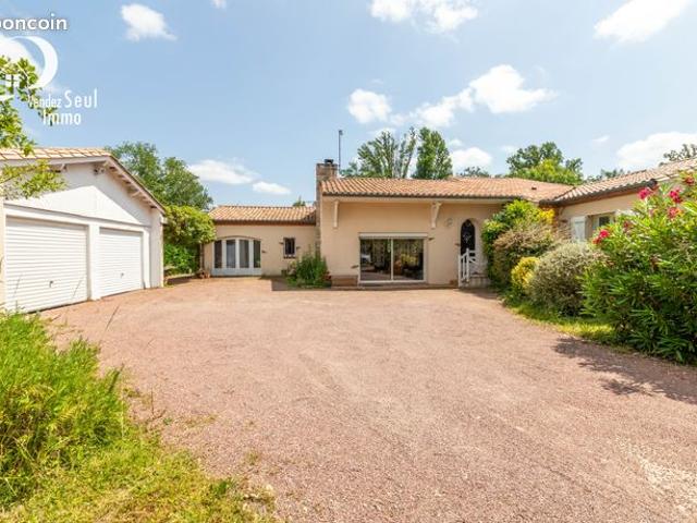 Maison vente à Lédat, Bastide