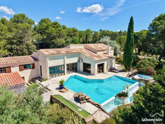 Maison vente à Carpentras, Uchaux