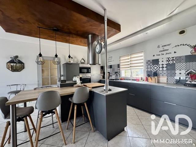 Maison vente à Fontenay-le-Comte, La Châtaigneraie