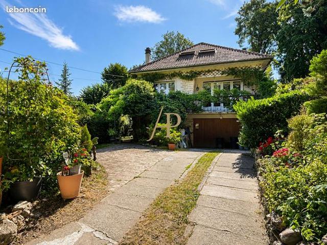 Maison vente à Saint-Germain-en-Laye, L'etang-la-ville