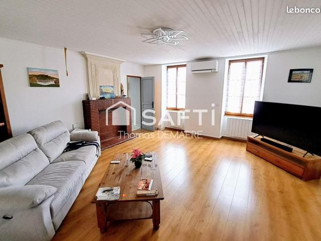 Maison vente à Jonzac, Bussac-forêt