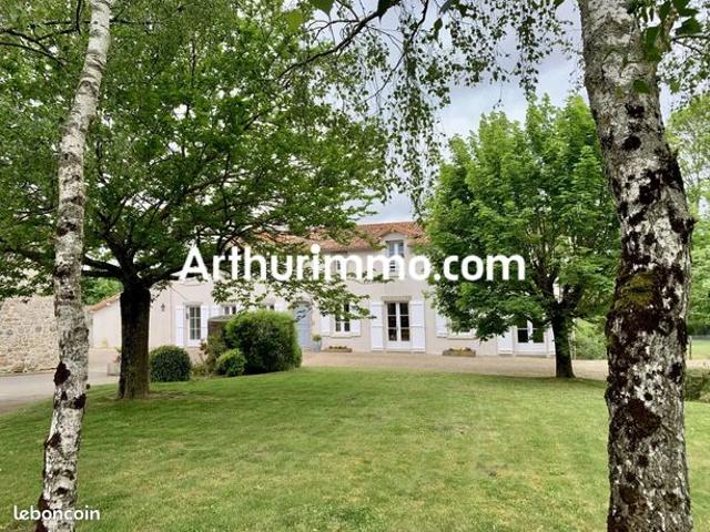 Maison vente à Bressuire, Nueil-les-Aubiers