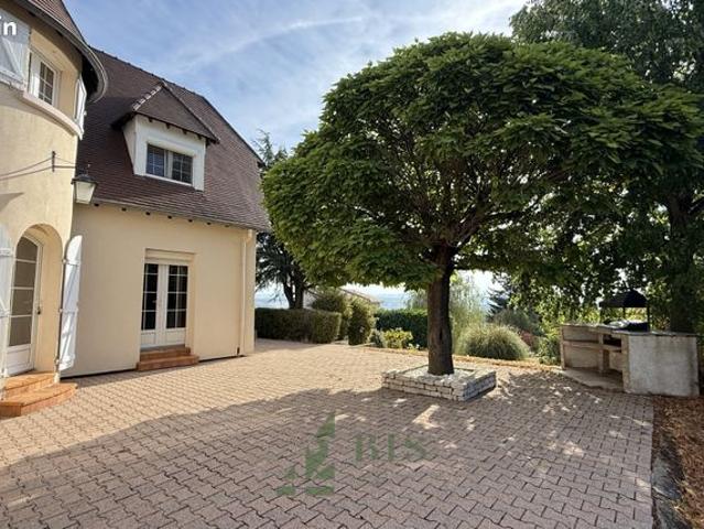 Maison vente à Roanne, Saint-cyr-de-favières