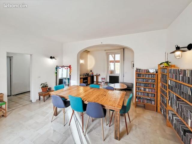 Maison vente à Melun, Limoges-fourches