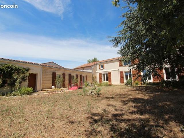 Maison vente à Fontenay-le-Comte, Benet