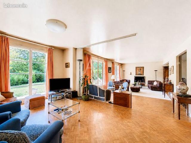 Maison vente à Saint-Germain-en-Laye, Saint-nom-la-bretèche