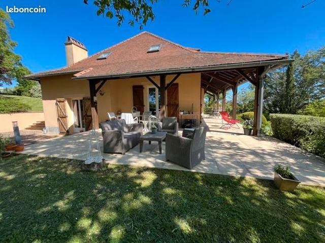 Maison vente à Villefranche-de-Rouergue, Savignac