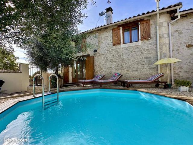 Maison vente à Cellefrouin, Charente