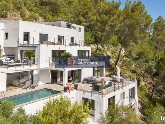 Maison vente à Arrondissement de Toulon, Solliès-toucas
