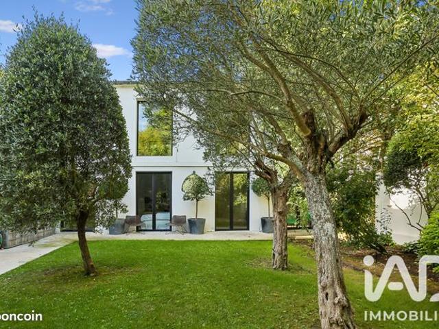 Maison vente à Garches, Hauts-de-Seine