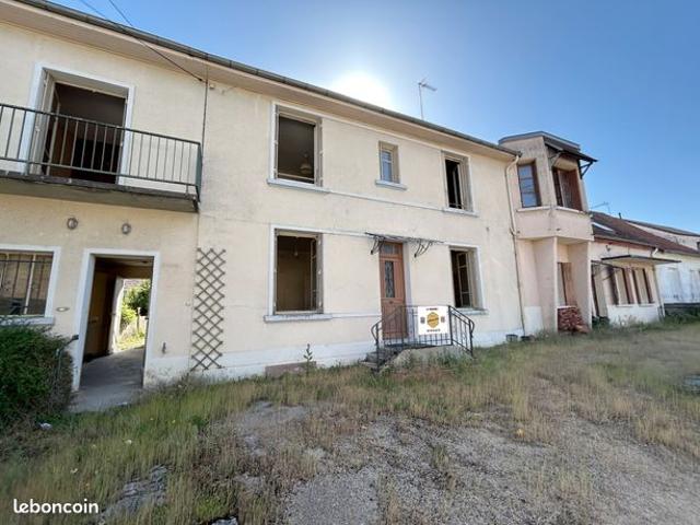 Maison vente à Montluçon, Chamblet
