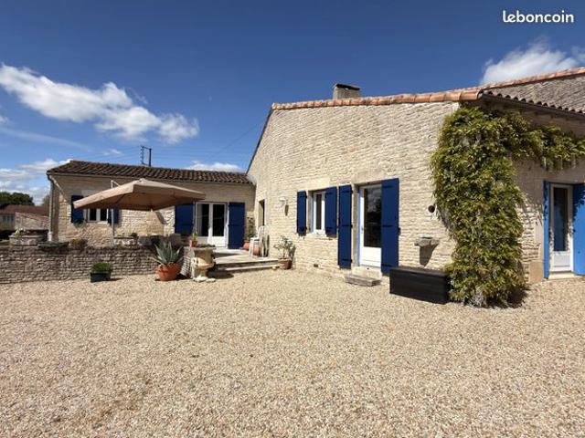 Maison vente à Confolens, Villefagnan