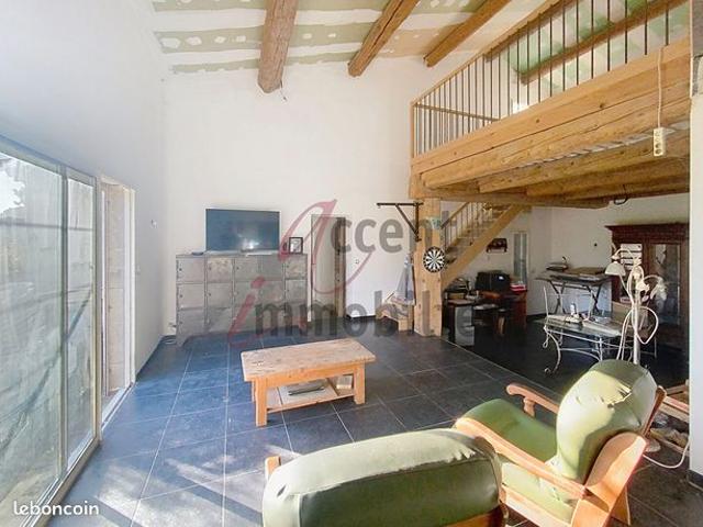 Maison vente à Carpentras, Pernes-les-fontaines