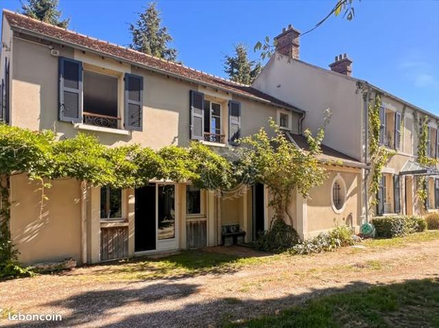 Maison vente à Versailles, Plaisir