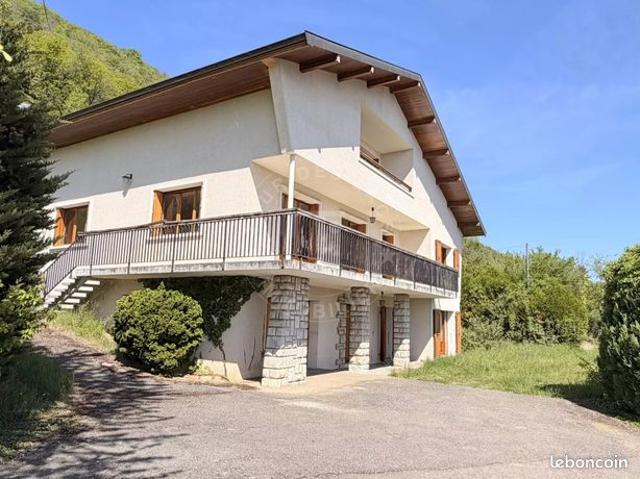 Maison vente à Annecy, Sévrier