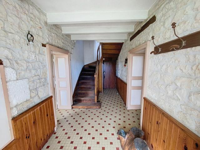 Maison vente à Confolens, Coulonges